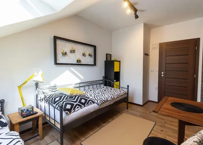 Apartment Arya Piest'any